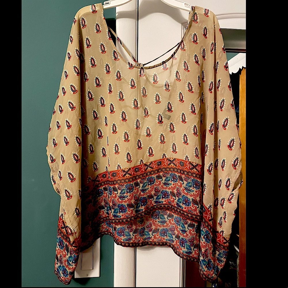 Jessica Simpson sheer kimono-like top